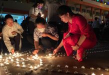 Malam Ribuan Lilin Sambut Hari Raya Waisak di Singkawang