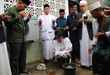 FOTO : Peletakan Batu Pertama Masjid Darul Sya’Aida
