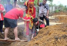 FOTO : Peletakan Batu Pertama Altar Utama Vihara Hon San Pak Kung