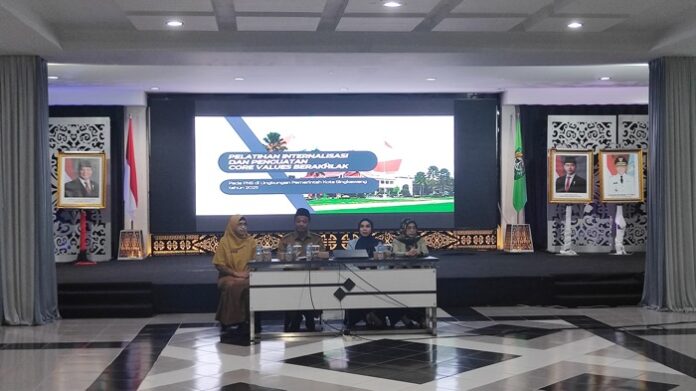 AC728E1B-909D-4581-B5EC-58AB63EF0CEC