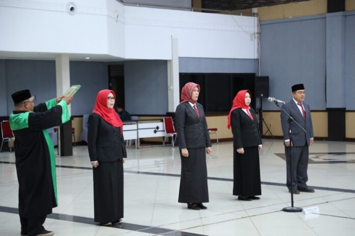 794EAEFA-7713-4F46-A502-4E337A5F4438