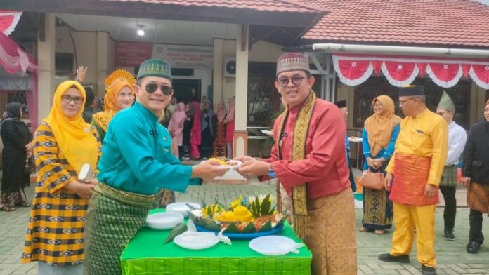 D6F49BE7-5FE0-409F-AC73-7EC586751006