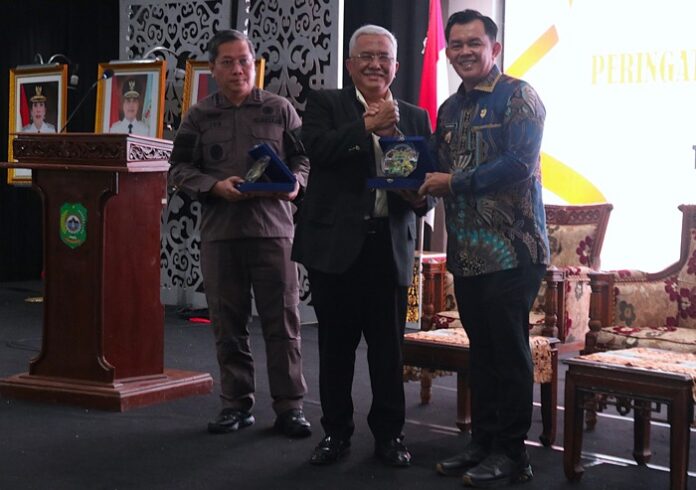 307E3957-AA40-4386-AD04-ED110AA77305